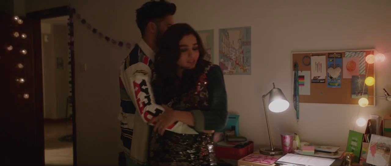 Badrinath Ki Dulhania (2017) BluRay Hindi 720p x264 AVC AAC 5.1 ESub.mkv.0004